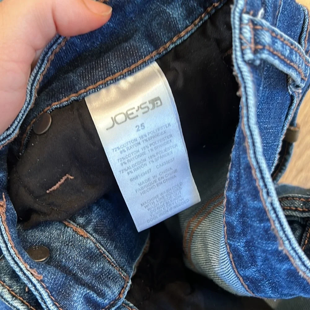 Joe’s jean cut off distressed blue jean shorts size 25 - Picture 4 of 5